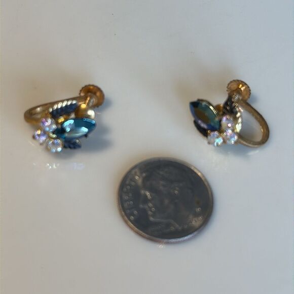 Vintage Austrian Crystal Earrings - Picture 2 of 3